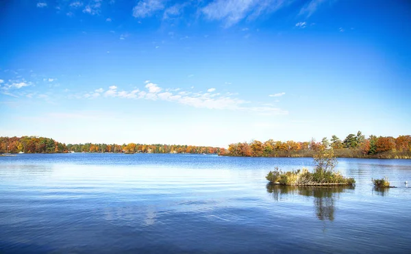 加拿大安大略省Muskoka湖畔的秋天 — 图库照片