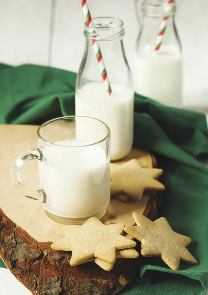 Cookies och mjölk — Stockfoto