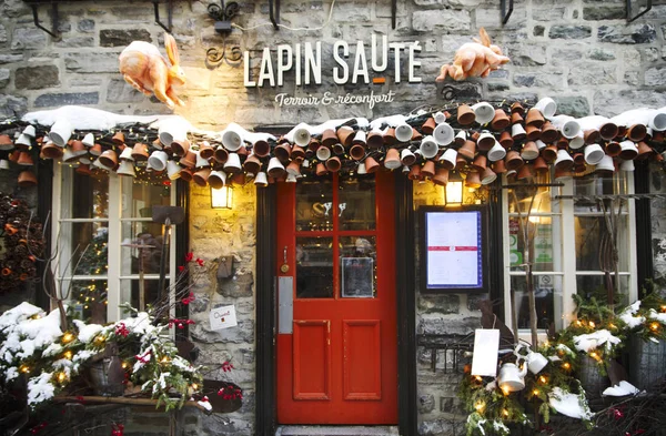 캐나다 퀘벡주 - 2016 년 12 월 21 일 : restaurant Lapin saute on R — 스톡 사진