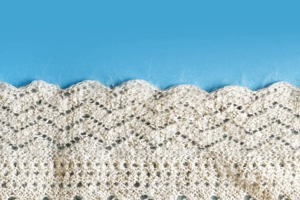 Knitted shawl background. Shawl from goat yarn, made by hand kni — Stock Photo, Image