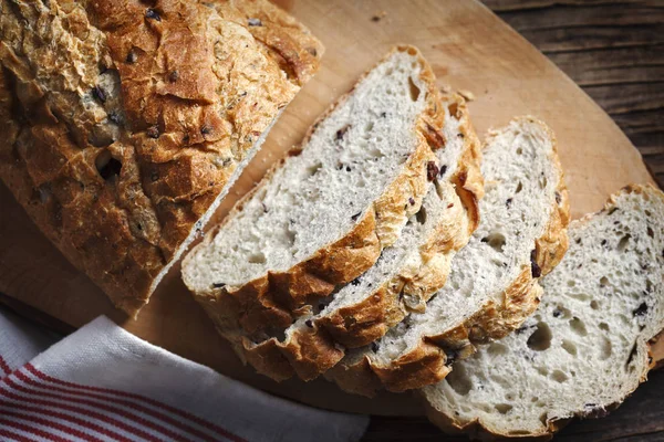 Kalamata olive bread — Stok fotoğraf