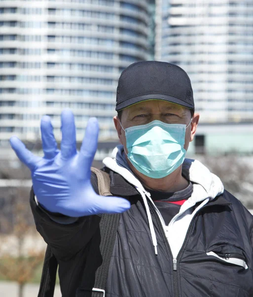 Stoppa Viruset Och Epidemiska Sjukdomar Man Blå Medicinsk Skyddsmask Och Stockfoto