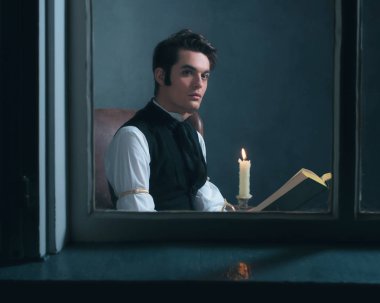 Retro Victoria adam okuma kitabı 