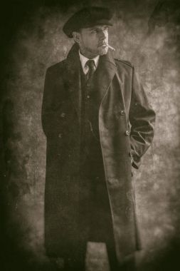 Retro 1920'lerde İngiliz gangster 