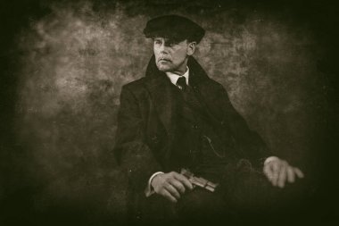 Retro 1920'lerde İngiliz gangster 