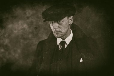 Retro 1920'lerde İngiliz gangster 