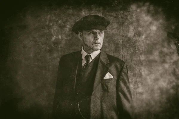 Englischer Gangster im Retro-Look der 1920er — Stockfoto