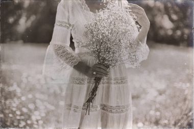 Gelin halkalı ve çiçekler