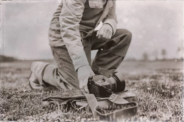 fotoğrafçı fotoğraf makinesinin malzeme çekme alanı