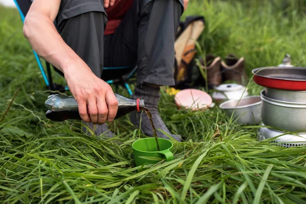 Adam dökülen soda Kupası 