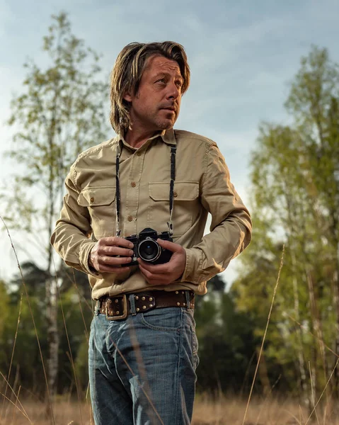 Fotograf Przyrody Rezerwacie Przyrody Wschodzie Słońca Wiosną — Zdjęcie stockowe