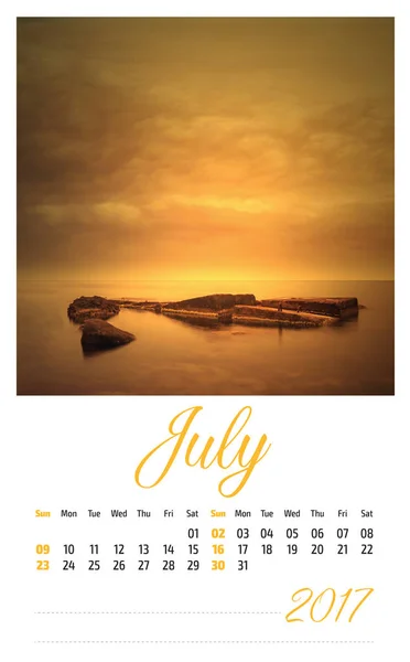 2017 Foto kalendář s minimaliste krajiny. Červenec. — Stock fotografie