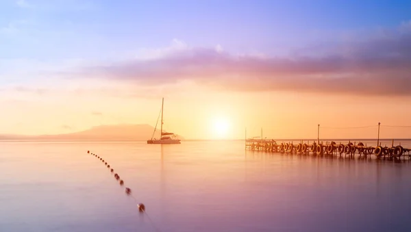 Minimalist Seascape. Coastal Sunrise. — Stock Photo, Image