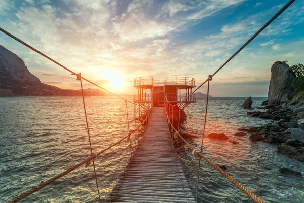 ミニマルな海の景色。海岸の日の出. — ストック写真