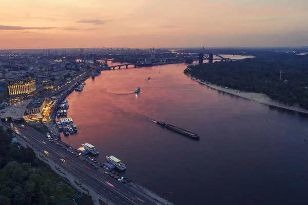 Ukrayna Nın Kyiv Şehrinin Gece Hava Manzarası — Stok fotoğraf