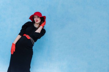 güzel hamile kadın farklı pozlar 