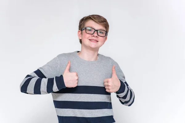 Adolescente Poses Diferentes Fundo Branco Mostrando Emoções Diferentes — Fotografia de Stock