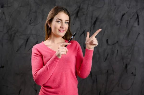 Foto Uma Menina Estudante Muito Emocional Gerente Menina Com Uma — Fotografia de Stock