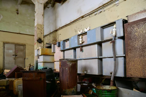Photo Garbage Dump Abandoned Room Destroyed Factory — Stock Photo, Image