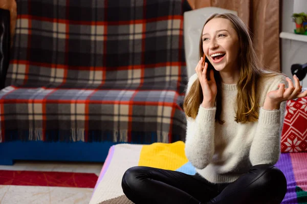 Portrait Cute Caucasian Girl White Sweater Sitting Front Camera Smile — Stock Photo, Image