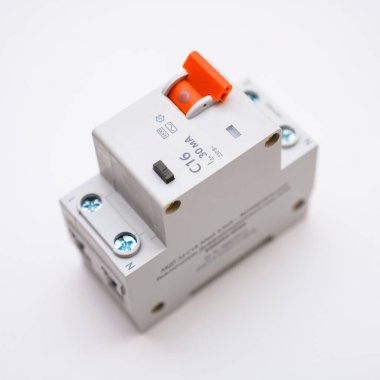 Yeni elektrik anahtarının yedek parçalarının fotoğrafı