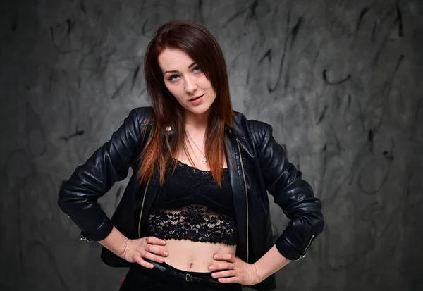 Studio Portrait Caucasian Brunette Girl Minimal Makeup Pretty Model Standing — Stock Photo, Image