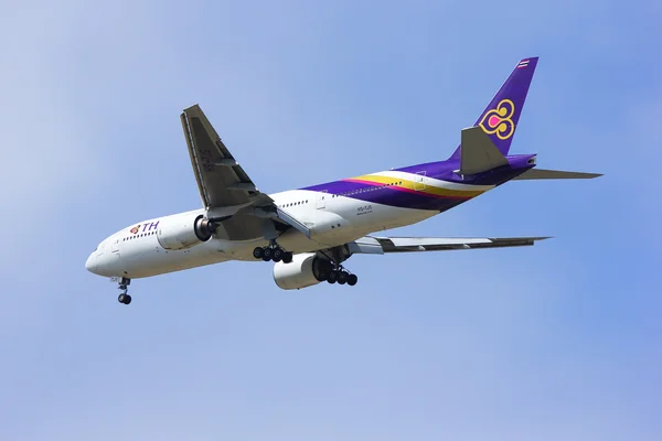 Boeing 777-200ER HS-TJS de Thaiairway . — Photo