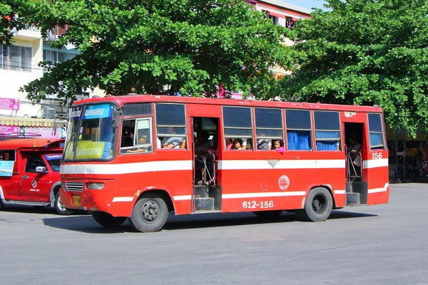 Prempracha şirketinin eski otobüs 