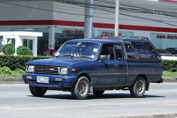 自家用車は、マツダ家族ミニ ピックアップ トラック. — ストック写真