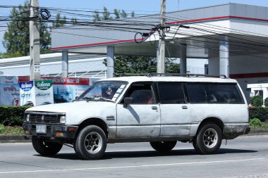 Özel Isuzu eski kamyonet minibüs araba. Isuzu Kb Van. 