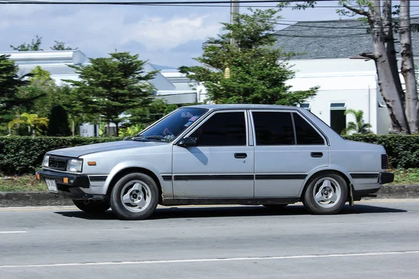 Privato vecchia auto, Nissan Sunny . — Foto Stock