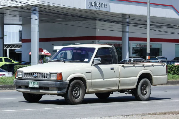 Privé pick-up Truck, oude Mazda. — Stockfoto