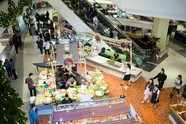 Food Center Bereich innerhalb des zentralen Festival Chiangmai — Stockfoto