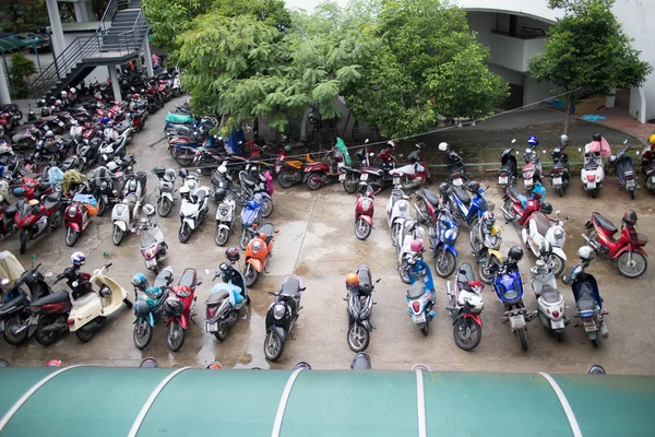 Motorcycle Parking Area of Maharaj Nakorn Chiang Mai Hospital. — Stock Photo, Image
