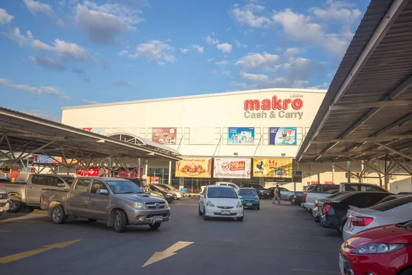 Makro Hypermarket Hangdong Chiang nunca. — Foto de Stock