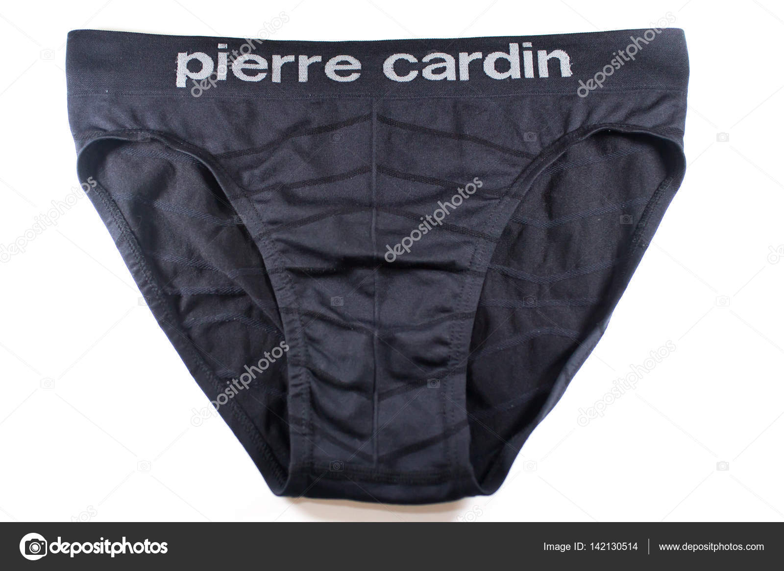 Producto de Pierre Cardin Hombres sin costura Foto editorial de