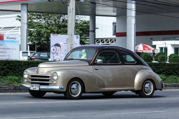 Özel eski araba. Ford Fordor Sedan — Stok fotoğraf