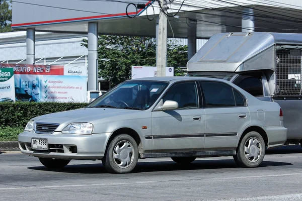 Частный автомобиль isuzu вершины — стоковое фото