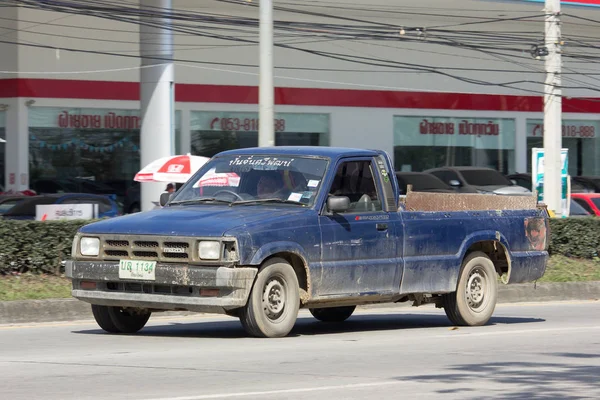 Camion privé vieux Mazda ramasser . — Photo