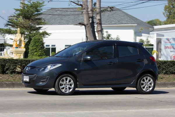 Privat bil, Mazda 2. — Stockfoto