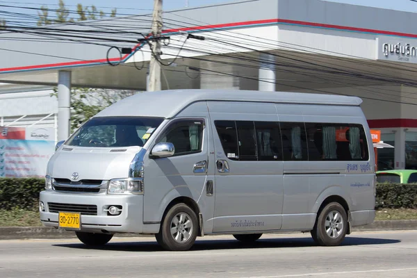 Soukromé Toyota dojíždějící van. — Stock fotografie