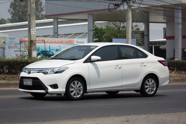 Privata staden bil, Toyota Vios — Stockfoto