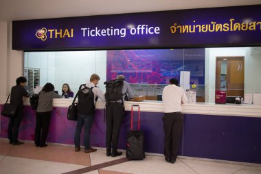 Thaiairway bilet gişesi içinde Chiang mai Uluslararası Havaalanı