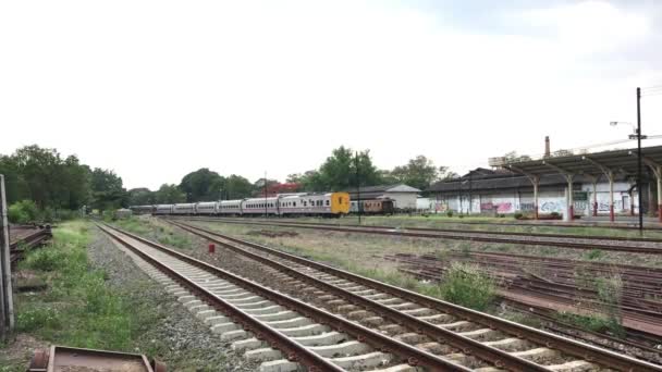 Новий пасажирський вагон моделі поїзд № 11. Uttaravithi — стокове відео
