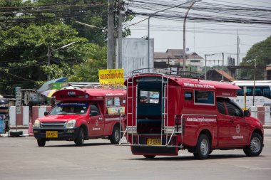 Kırmızı taksi Chiang Mai, yolcu otobüs istasyonu için