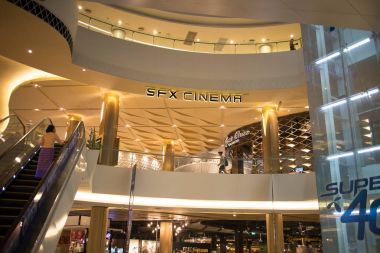  İç Maya alışveriş merkezi. 