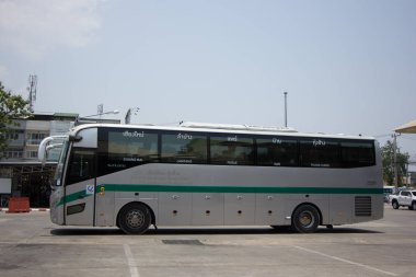 Sunlong otobüs yeşil otobüs şirketi. Chiangmai ve Thungcha arasında