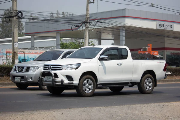 Camion privé Toyota Hilux Revo . — Photo