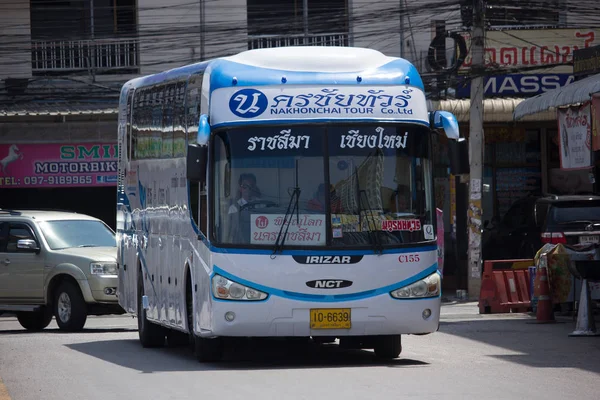 Scania Bus de la compañía de viajes Nakhonchai. Ruta Nakhon ratchasima a — Foto de Stock