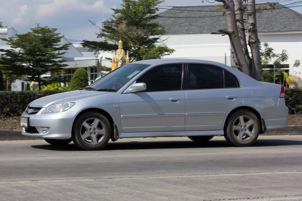 Coche privado, Honda Civic. En la carretera 1001 — Foto de Stock